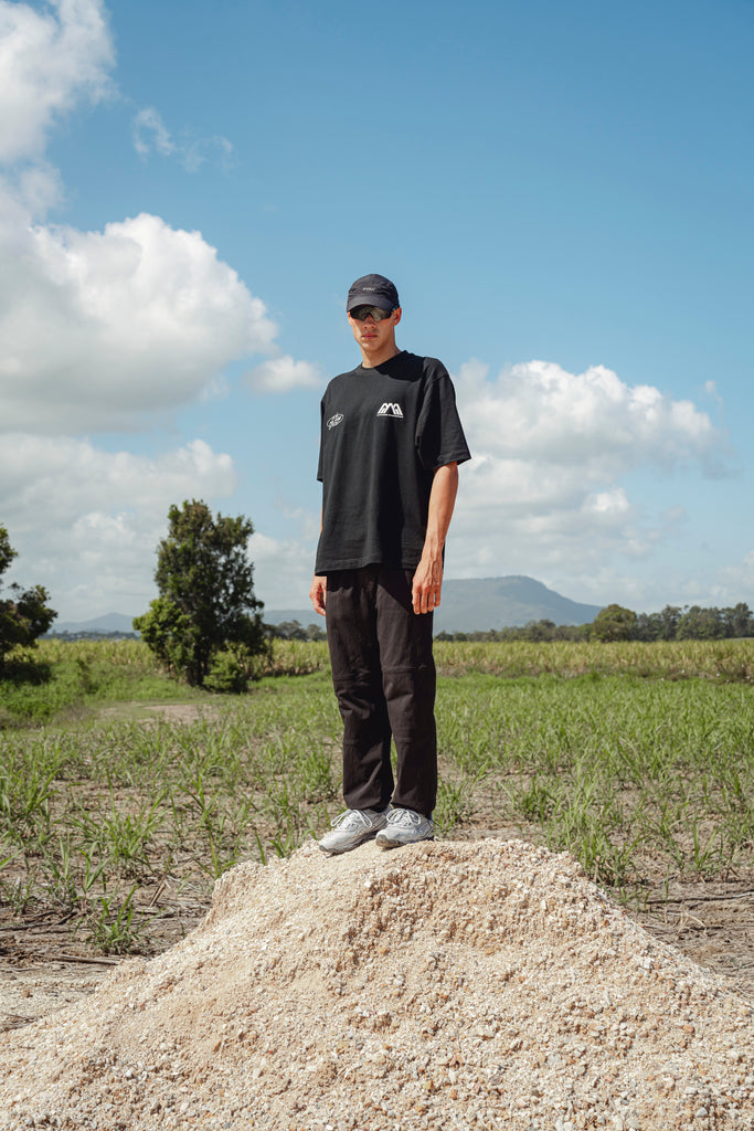 SCRIPT BOX TEE - BLACK