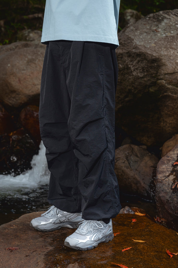 NYLON PARACHUTE PANT BLACK