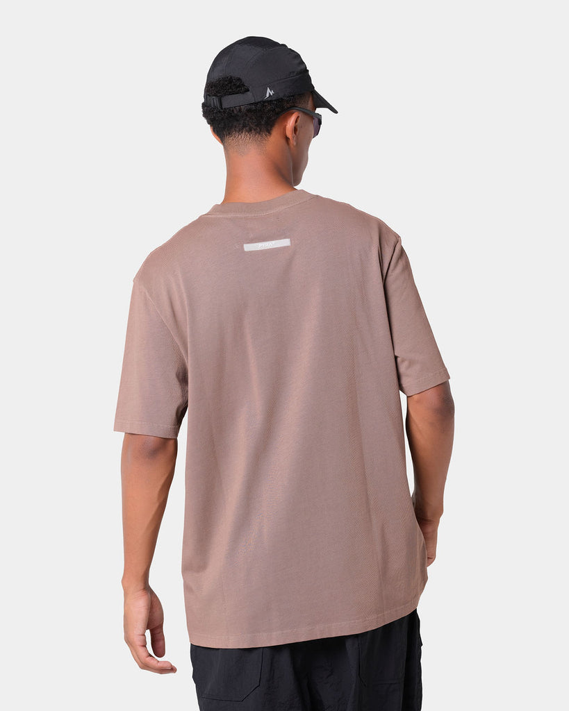 STACKED LOGO TEE MUSHROOM