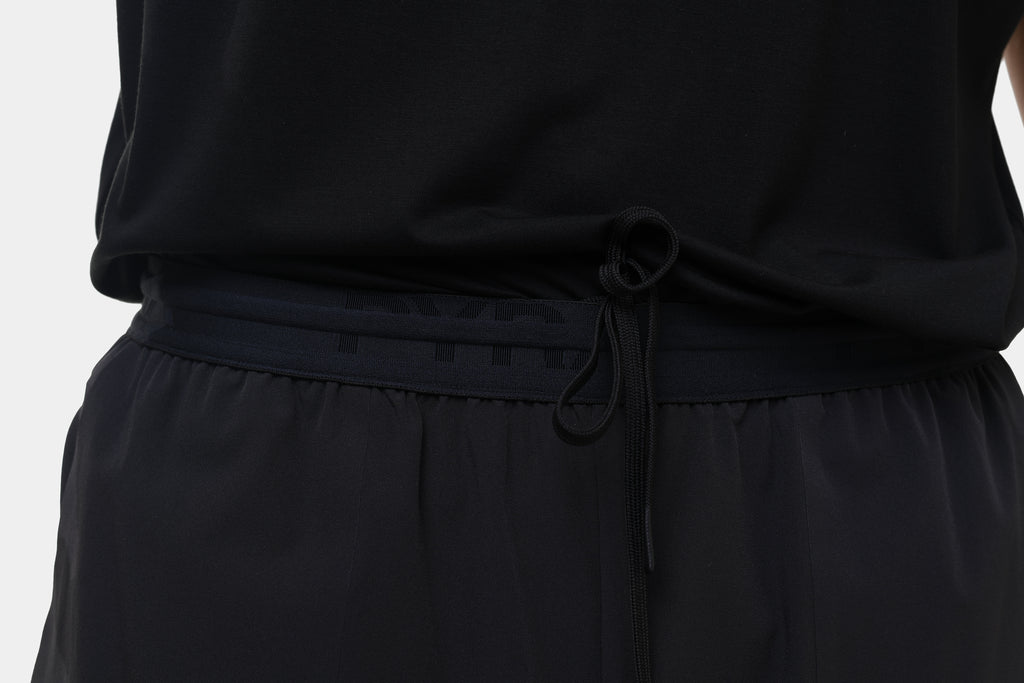 NERO TEAM SHORTS -BLACK